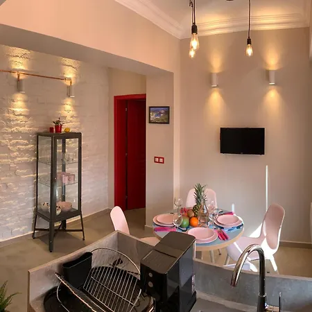Il Teatro Flat # Center # Modern & Brand New Apartment