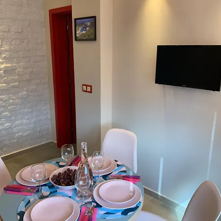 Il Teatro Flat # Center # Modern & Brand New Apartment